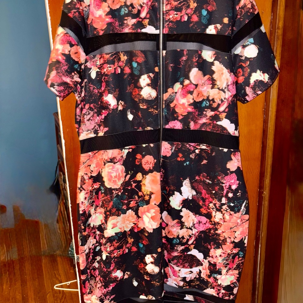 Floral Mini Dress with mesh inserts - Picture 2 of 5